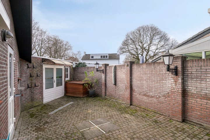 Foto 30 van Louis Regoutstraat 64