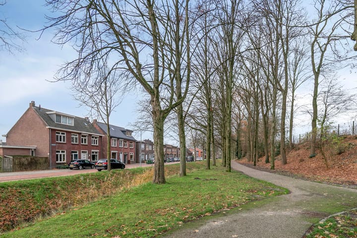 Foto 44 van Louis Regoutstraat 64