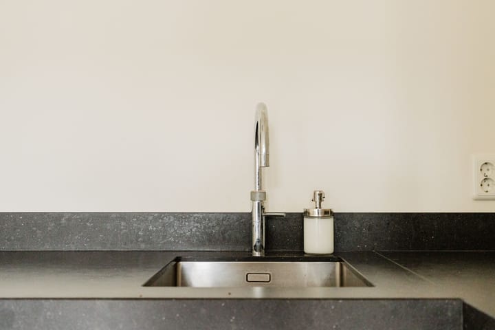 Photo 14 of Suze Robertsonstraat 57