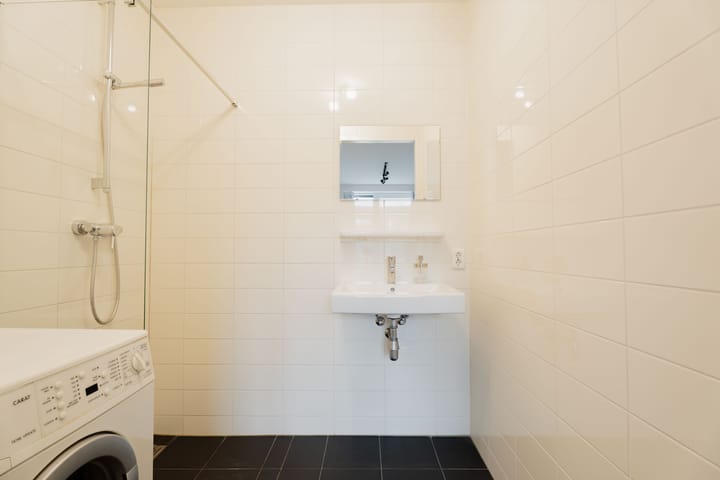 Photo 19 of Suze Robertsonstraat 57