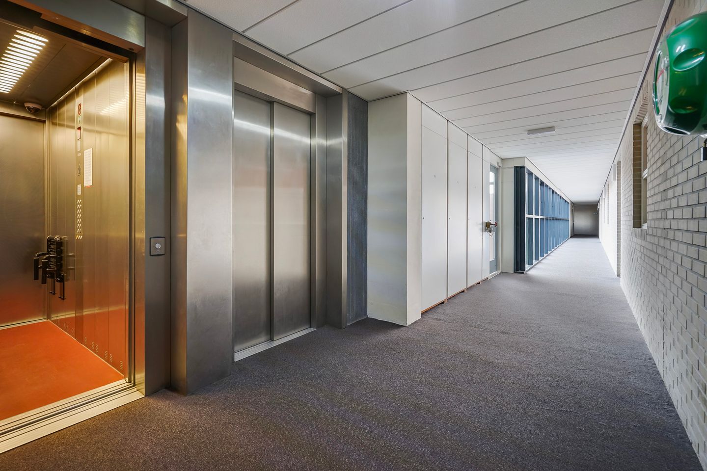 Photo 10 of Uiterwaard 76