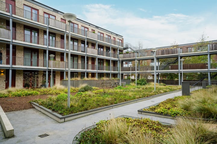 Photo 28 of Suze Robertsonstraat 57