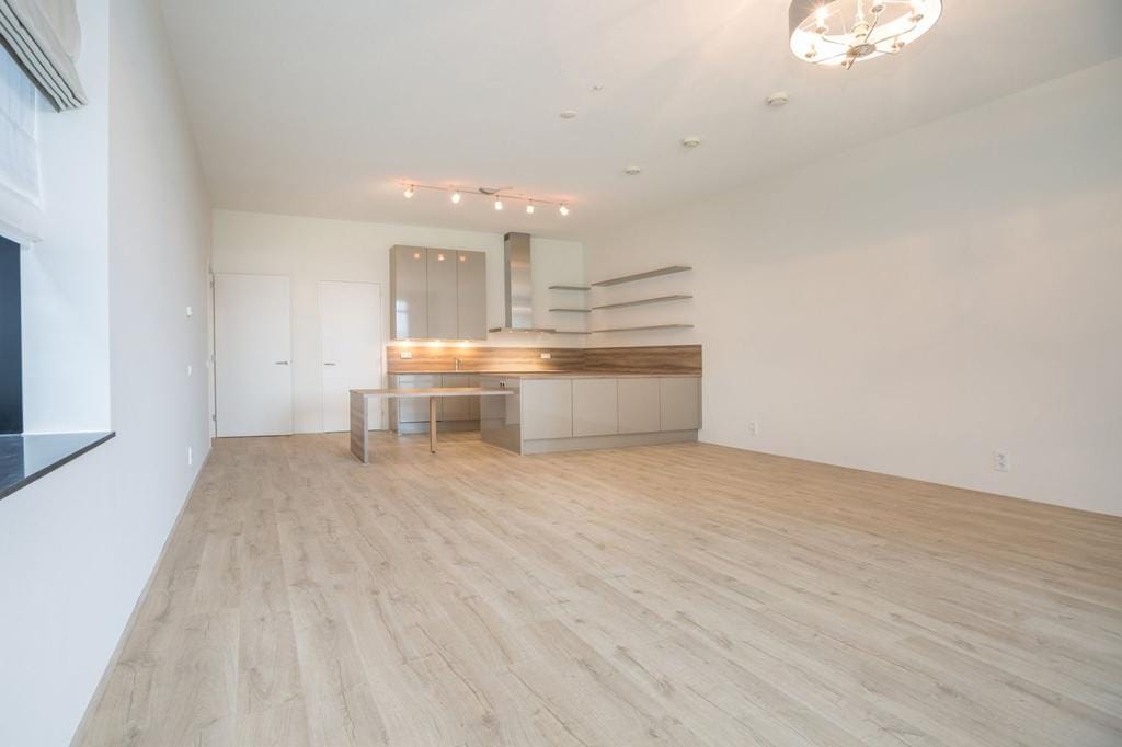 Foto 5 van Anna van Buerenplein 56