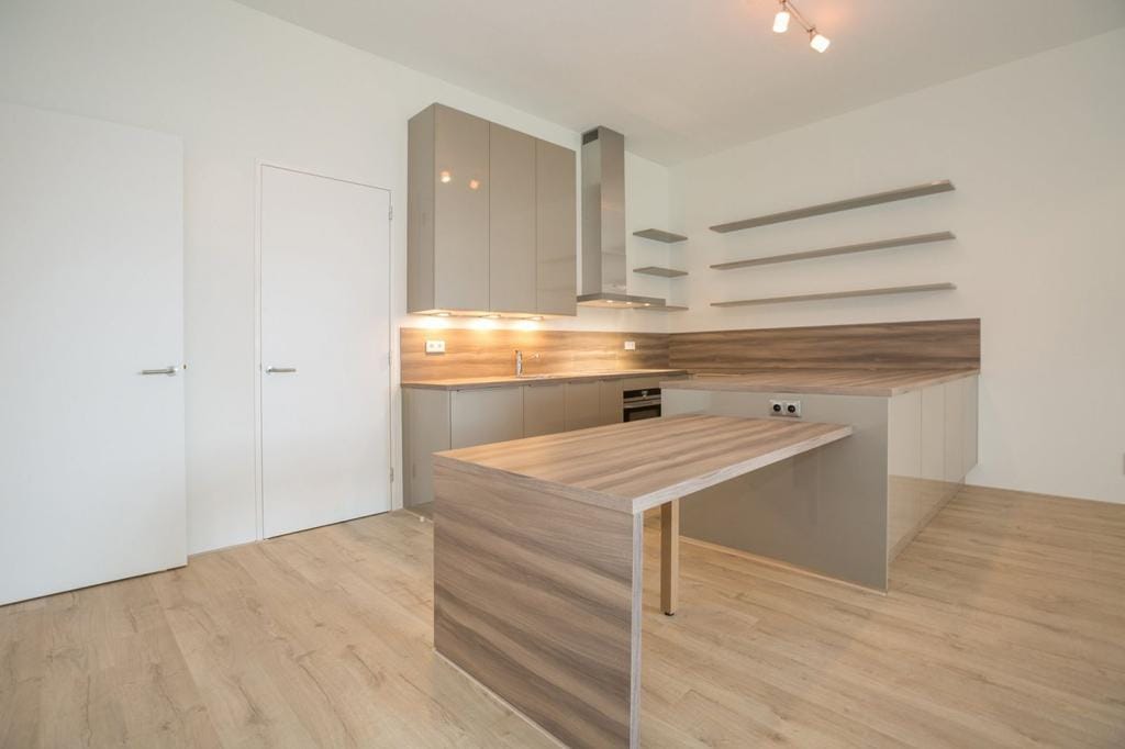 Foto 10 van Anna van Buerenplein 56