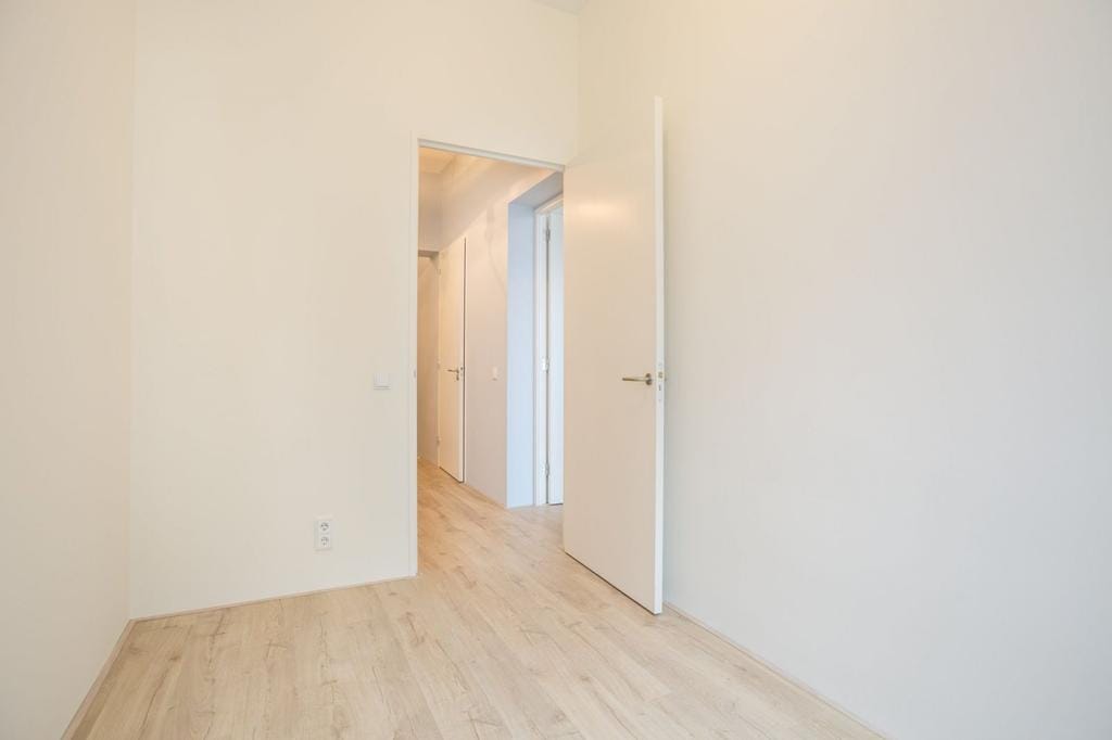 Foto 16 van Anna van Buerenplein 56