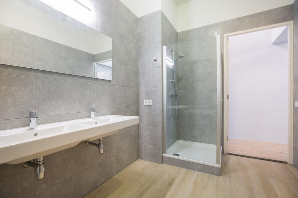 Foto 20 van Anna van Buerenplein 56