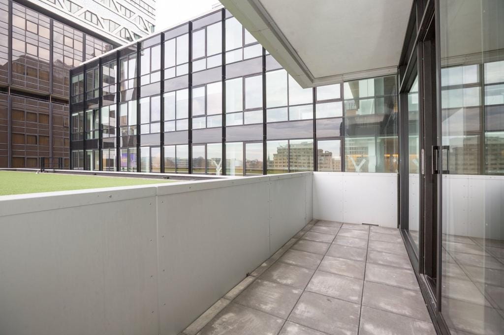 Foto 22 van Anna van Buerenplein 56