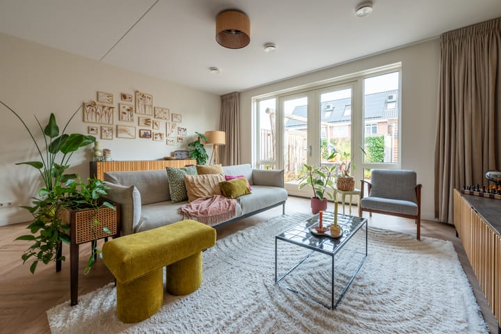 Suzanna van Oostdijkstraat 16