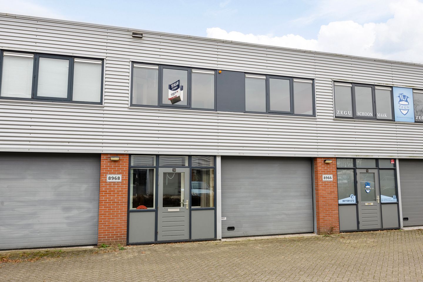 Bekijk foto 2 van Neutronenlaan 58