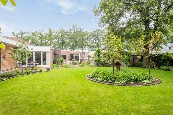 Photo 2 of Duizeldonksestraat 16