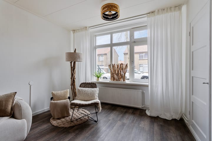 Foto 10 van Leeghwaterstraat 12