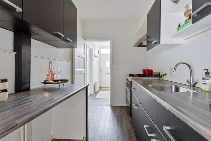 Foto 17 van Leeghwaterstraat 12