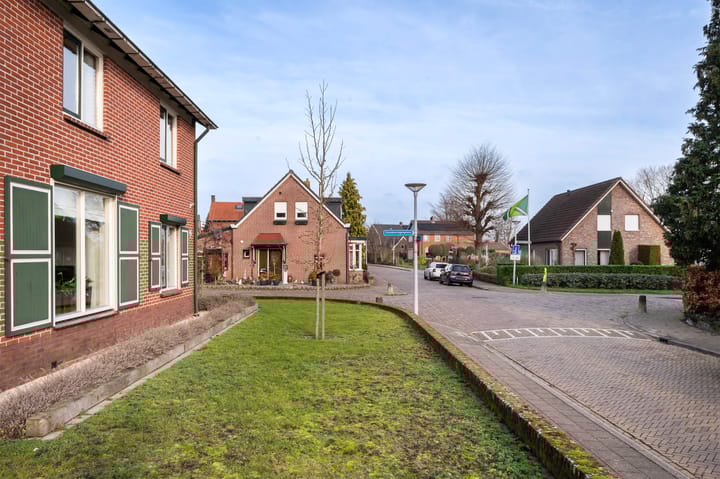 Foto 28 van Damstraat 45