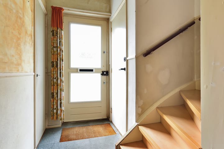 Photo 15 of Van Hogendorpstraat 11