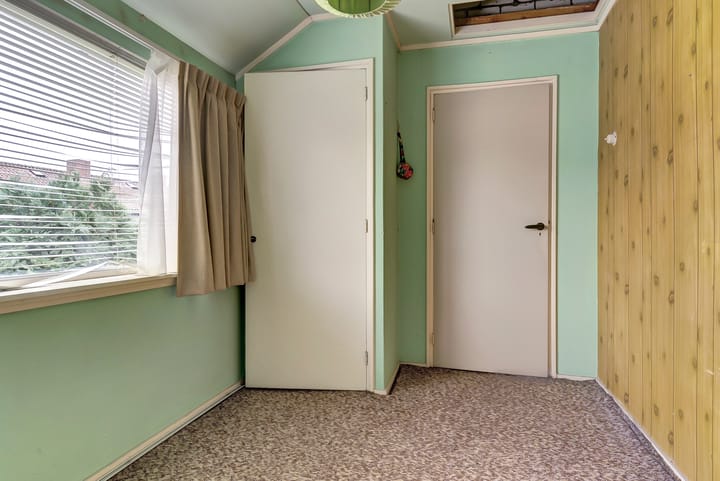 Photo 18 of Van Hogendorpstraat 11