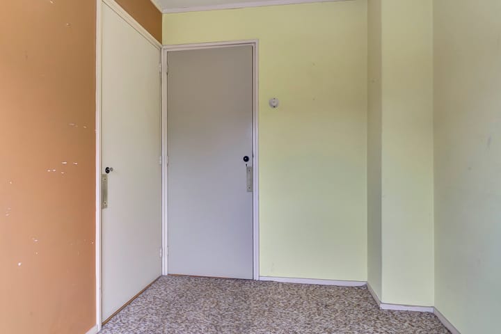 Photo 21 of Van Hogendorpstraat 11