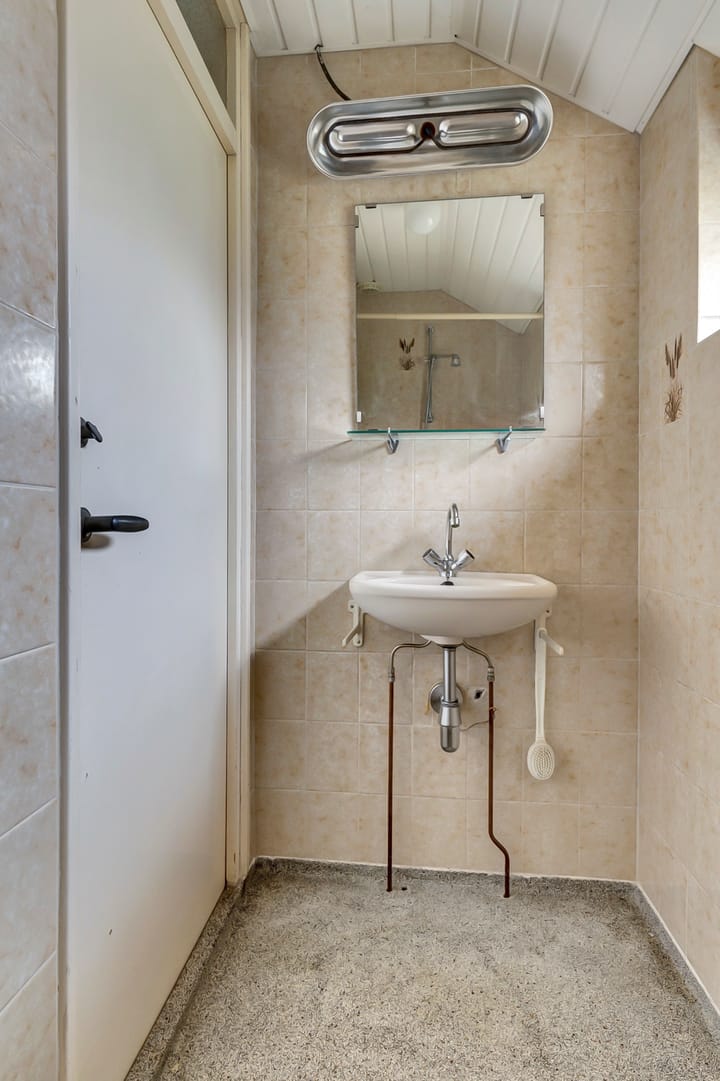 Photo 24 of Van Hogendorpstraat 11