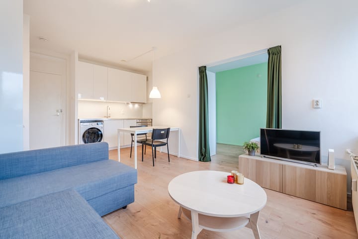 Photo 1 of Van Nijenrodeweg 844