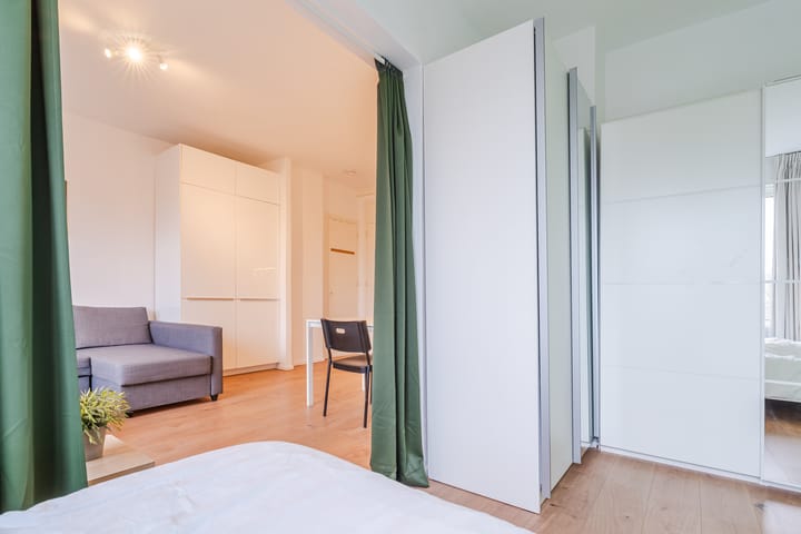 Photo 16 of Van Nijenrodeweg 844