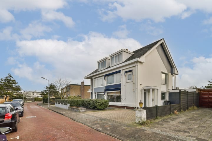 Photo 46 of Mr Troelstrastraat 41