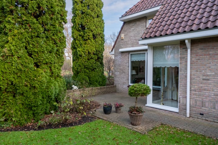 Foto 46 van Eerste Laan 4