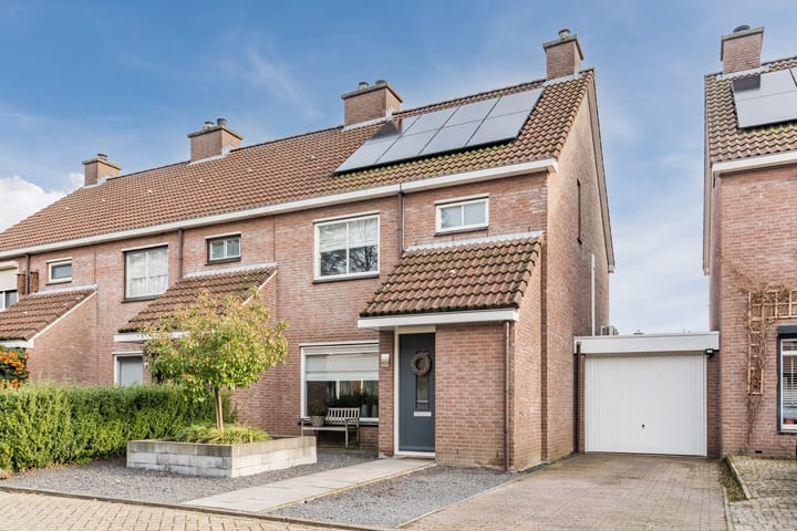 Pastoor v.d. Venstraat 24
