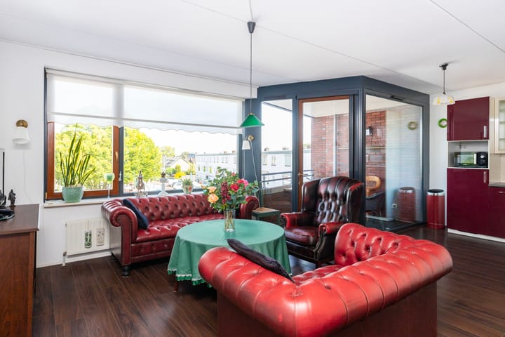 Photo 2 of Oranje Nassauplein 21-B