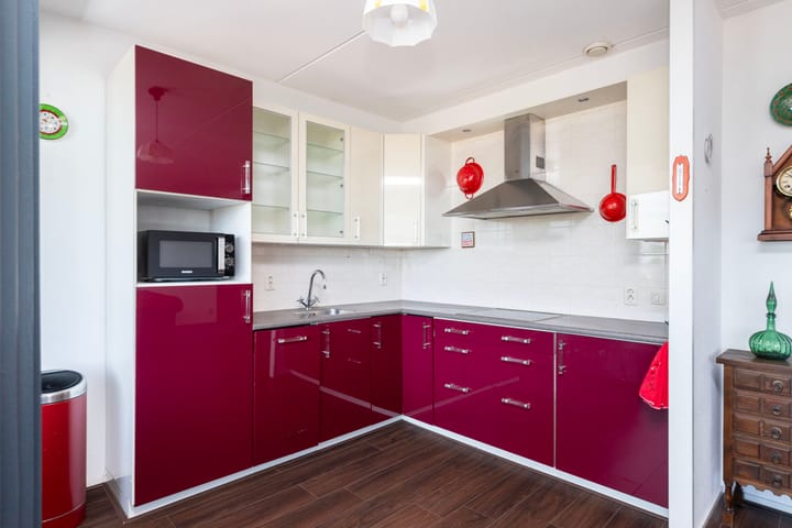 Photo 4 of Oranje Nassauplein 21-B