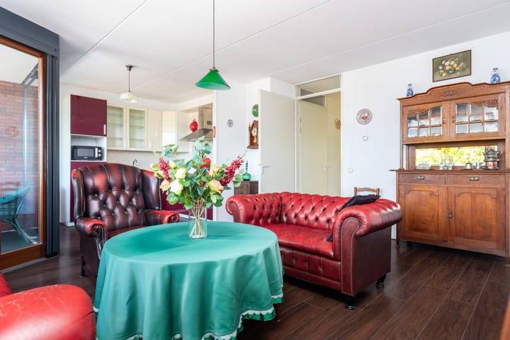 Photo 7 of Oranje Nassauplein 21-B