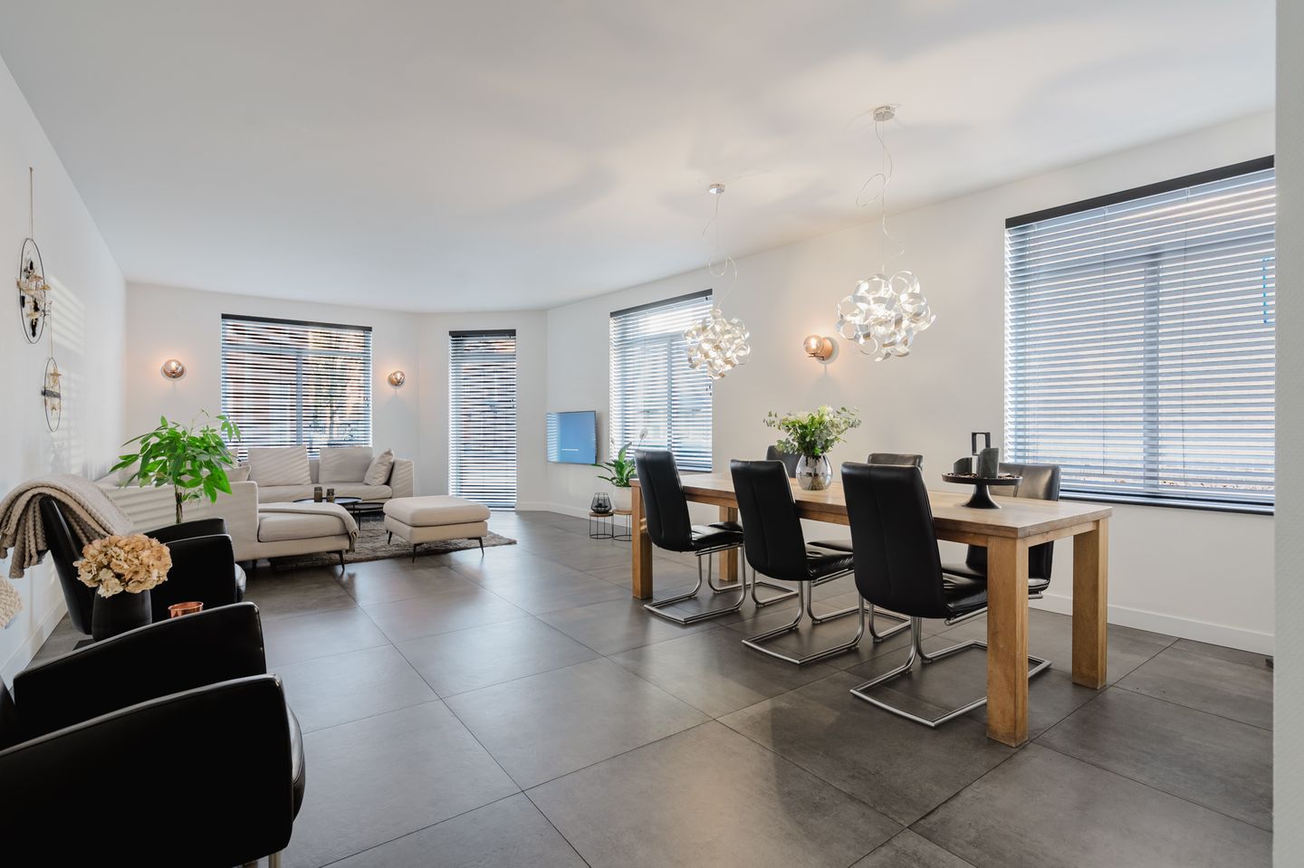 Bekijk foto 2 van Kloosterraderstraat 68-70