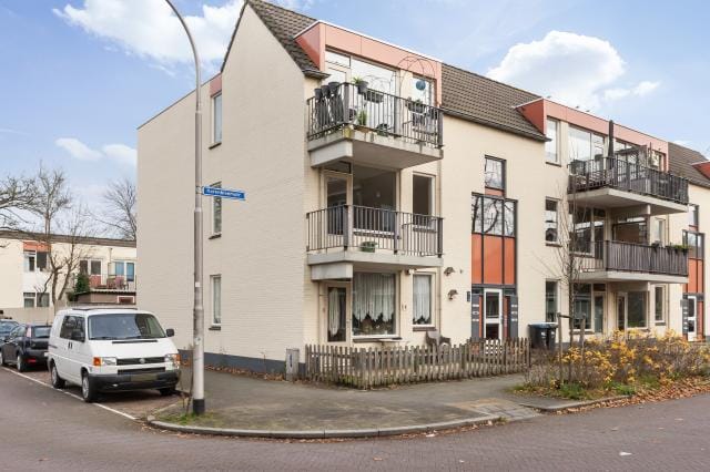 Foto 1 van Korenbloemstraat 44