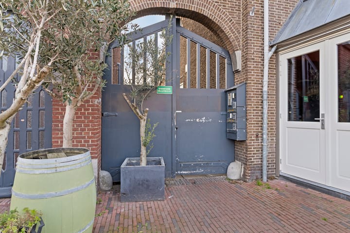 Foto 4 van Plein 1940 8-B