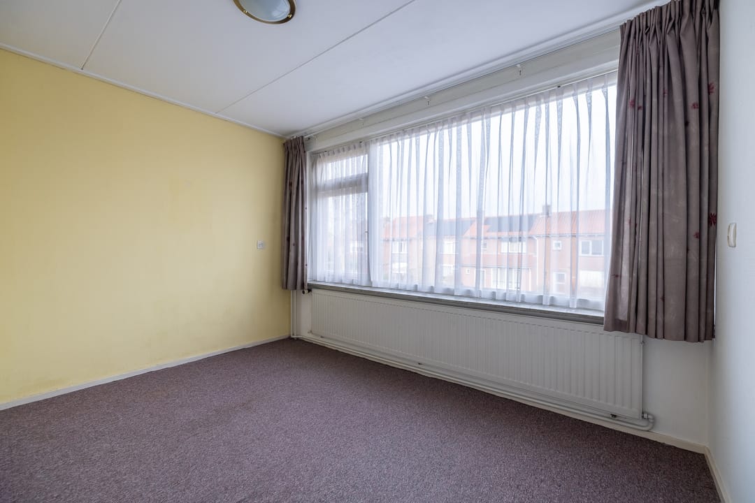 Foto 28 van van Limburg Stirumlaan 60