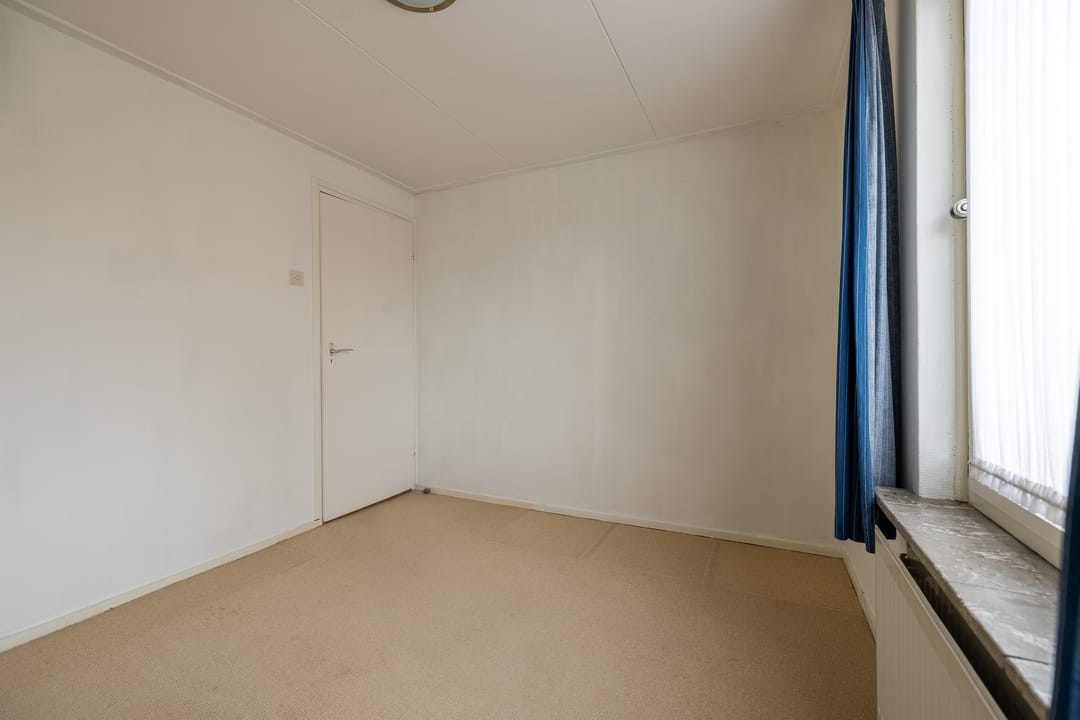 Foto 31 van van Limburg Stirumlaan 60