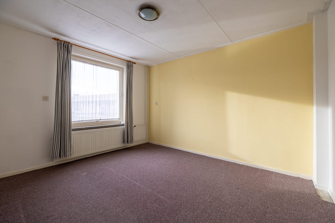 Foto 32 van van Limburg Stirumlaan 60