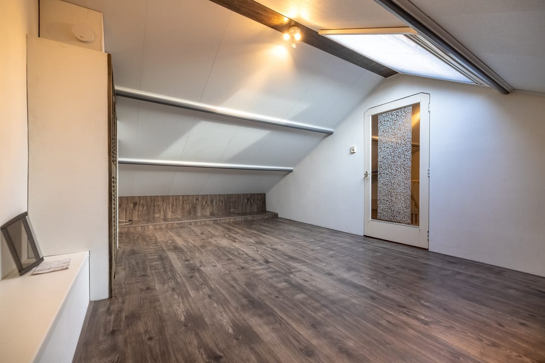 Foto 43 van van Limburg Stirumlaan 60