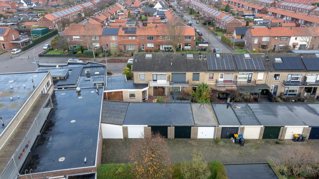 Foto 53 van van Limburg Stirumlaan 60