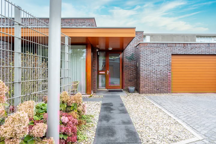 Photo 4 of Leo Ascherhof 17