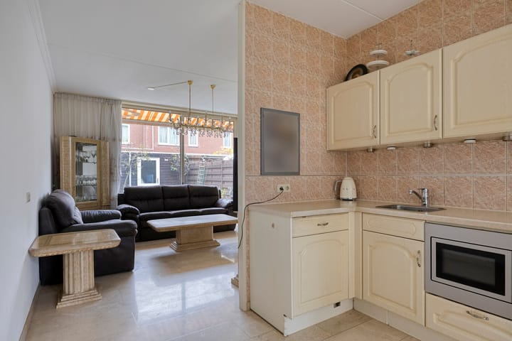 Foto 10 van Teijlerstraat 111