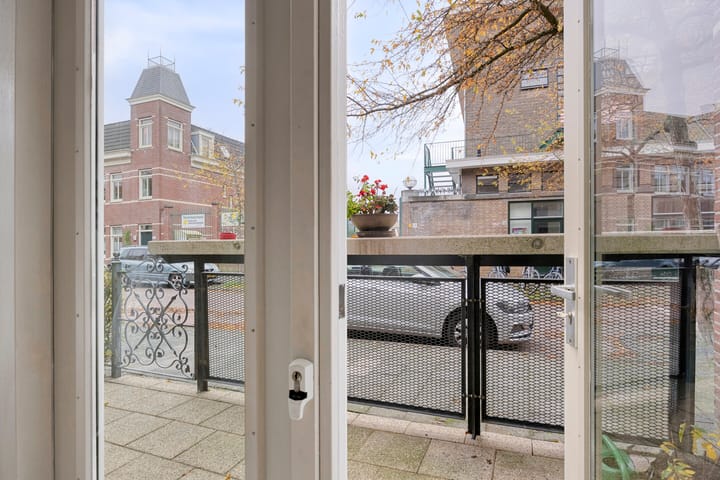 Foto 12 van Teijlerstraat 111