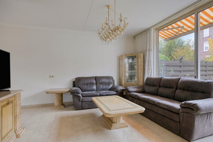 Foto 16 van Teijlerstraat 111