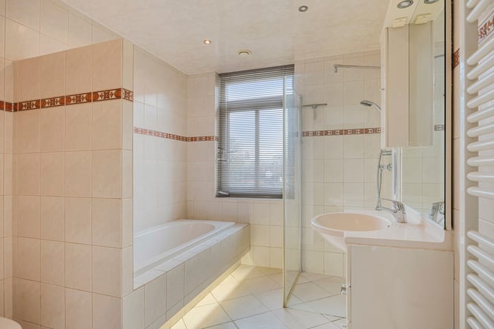 Foto 23 van Teijlerstraat 111