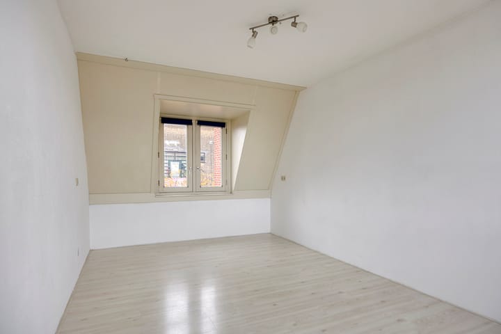 Foto 32 van Teijlerstraat 111