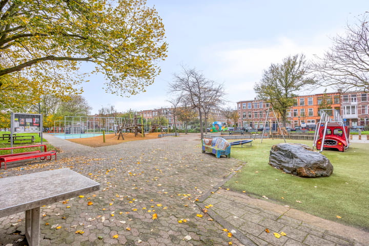 Foto 42 van Teijlerstraat 111