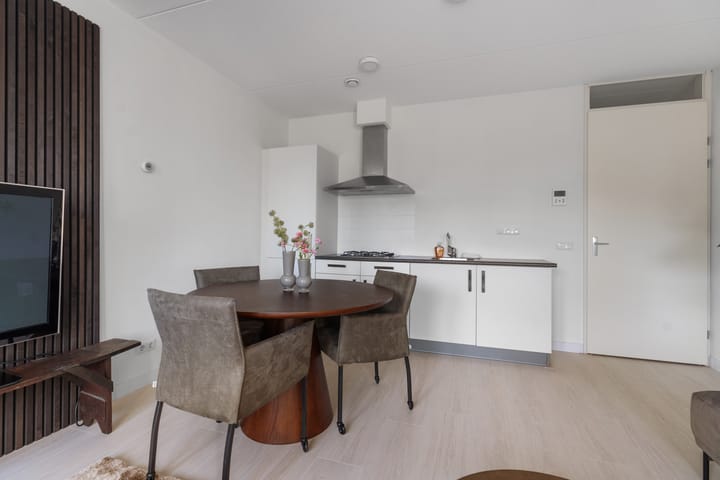 Foto 6 van Paulstraat 27-2