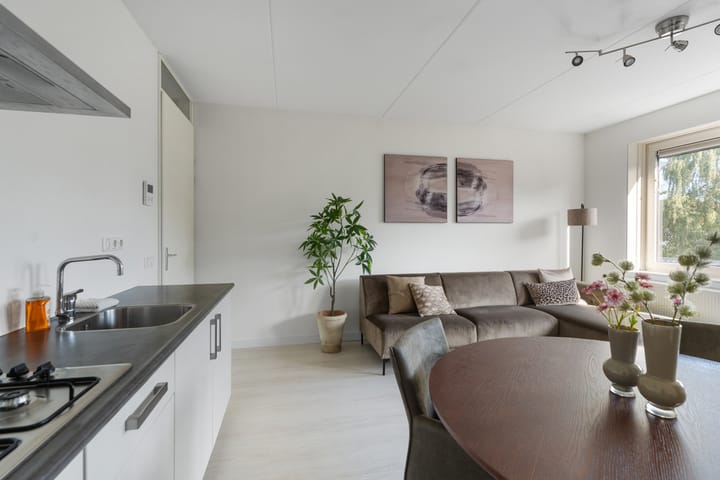 Foto 8 van Paulstraat 27-2