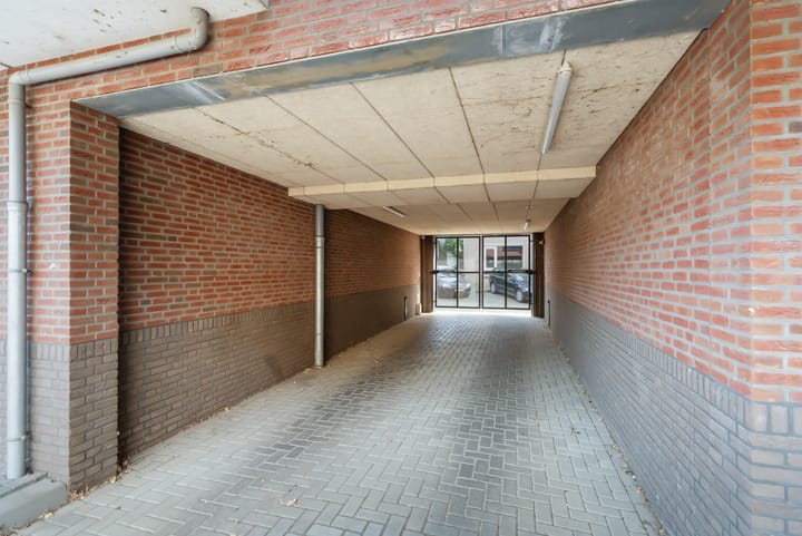 Foto 21 van Paulstraat 27-2