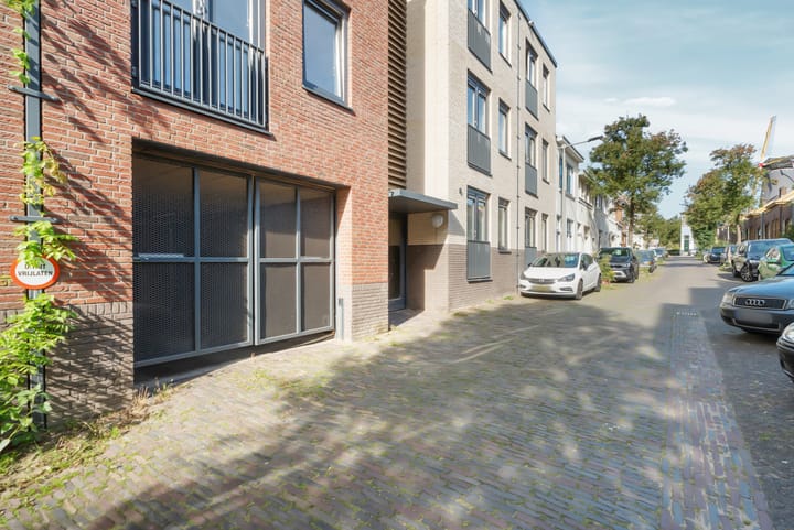 Foto 24 van Paulstraat 27-2