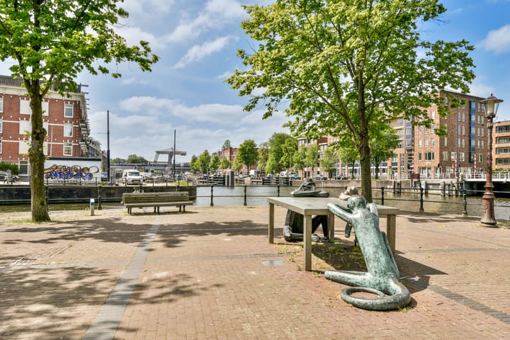 Photo 22 of Barentszstraat 305