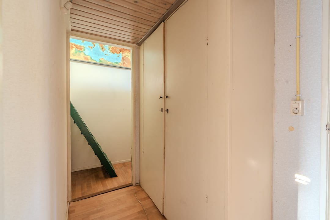 Photo 23 of Weenderstraat 75